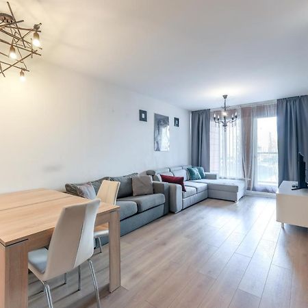 Apartmate Spacious Apartment With Balcony Oldtown For 6 People 그단스크 외부 사진