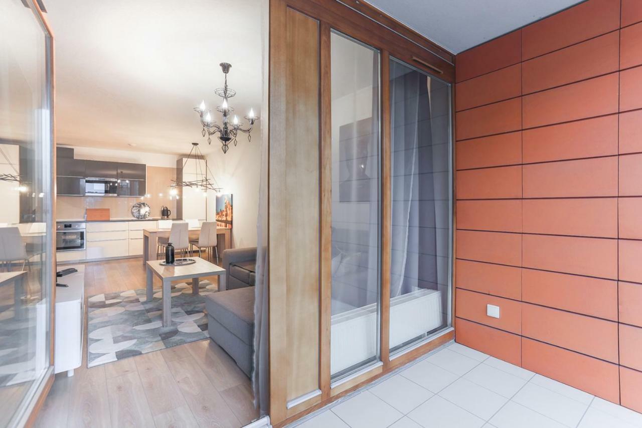 Apartmate Spacious Apartment With Balcony Oldtown For 6 People 그단스크 외부 사진