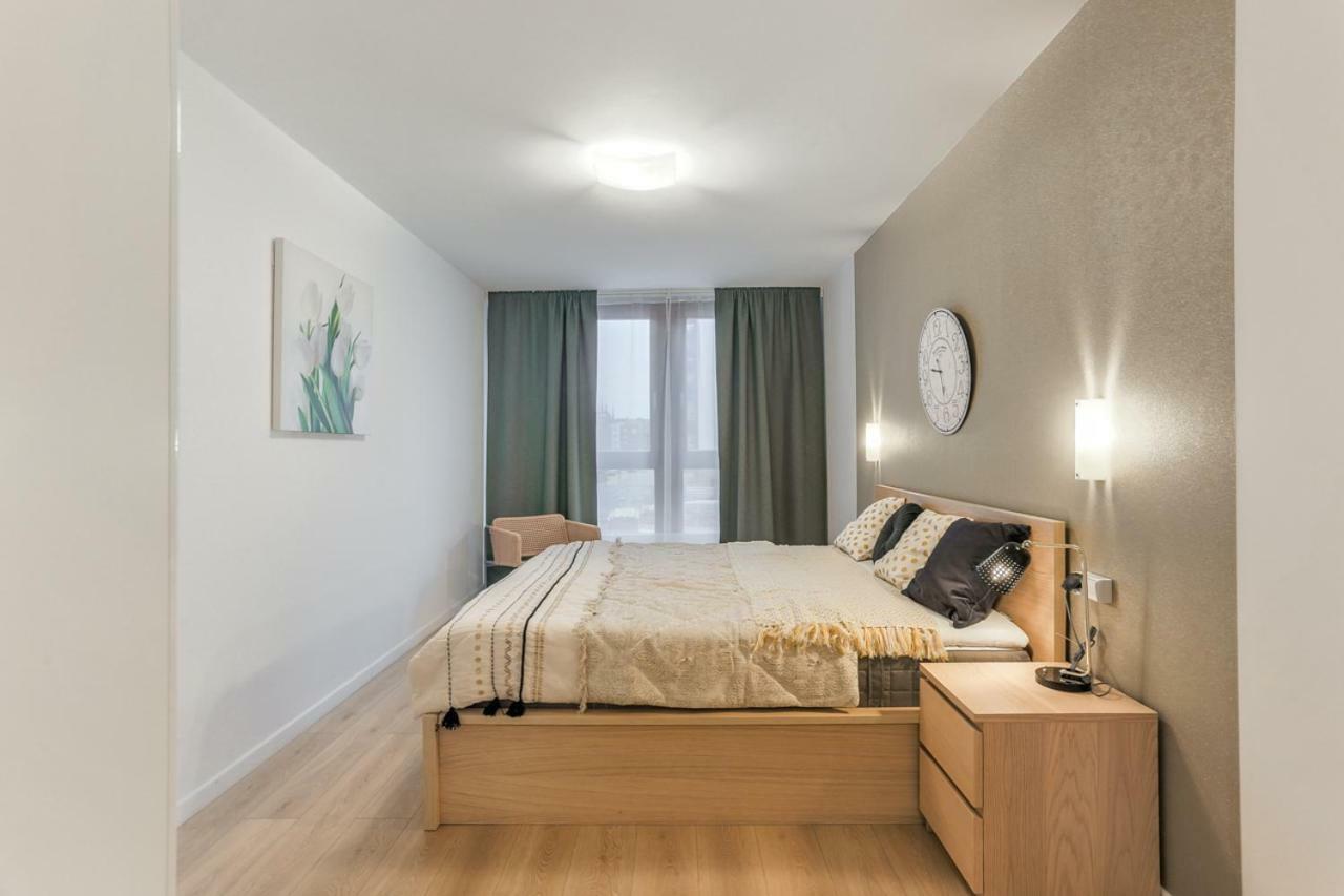 Apartmate Spacious Apartment With Balcony Oldtown For 6 People 그단스크 외부 사진