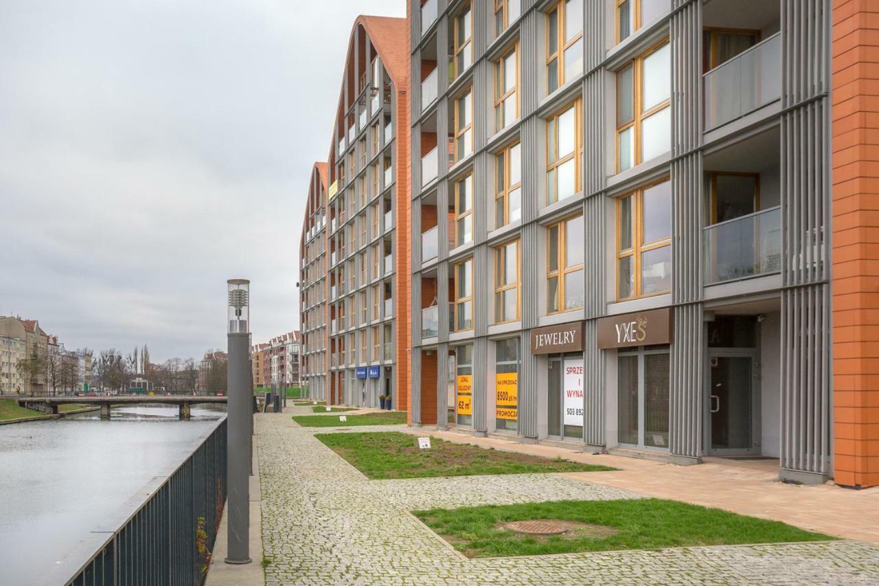 Apartmate Spacious Apartment With Balcony Oldtown For 6 People 그단스크 외부 사진